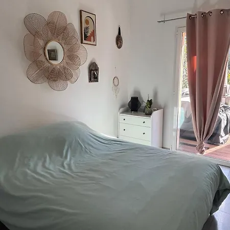 Maison Avec Jardin Privatif, 4 Chambres, Calme Dans Avec Piscine Antibes