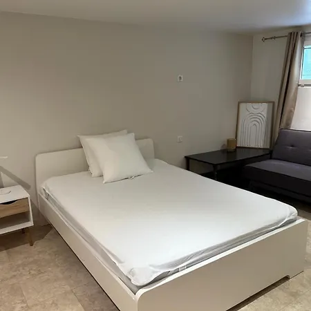 Maison Avec Jardin Privatif, 4 Chambres, Calme Dans Avec Piscine Dom wakacyjny